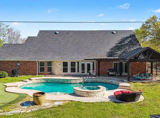 767 Farrar Rd, Palmer, TX 75165