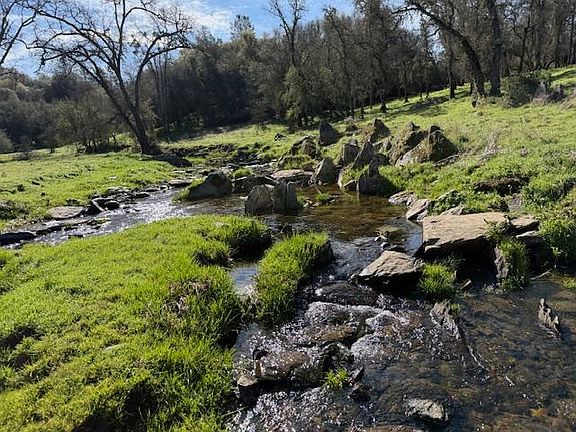 2nd image of 3 Shinn Ranch Rd