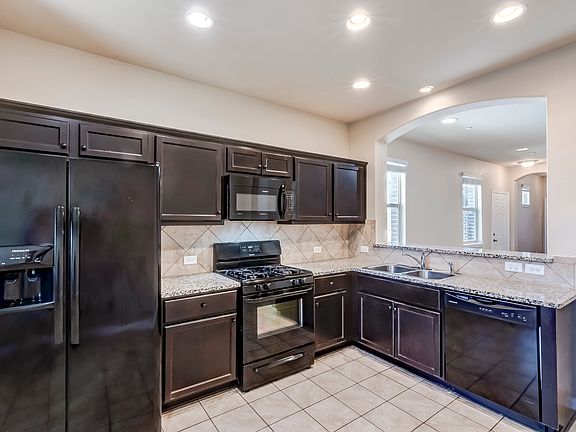 5th image of 2880 Donnell Dr Unit 1704