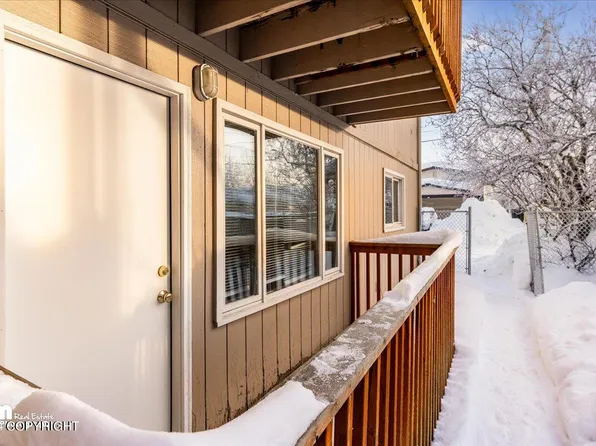 609 Irwin St, Anchorage, AK 99508