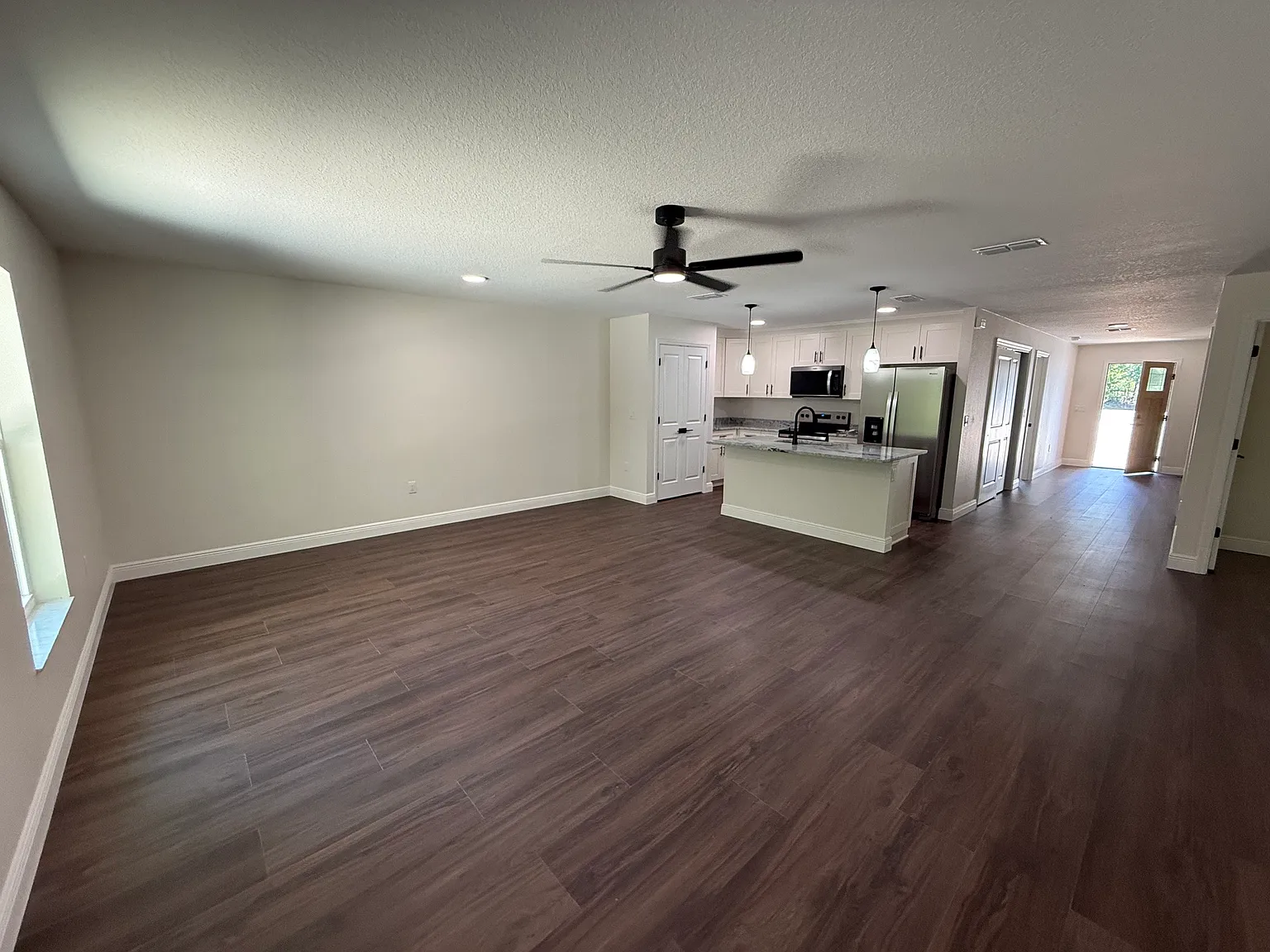 3 bed, 1510 sqft, $2,000 — Photo 2