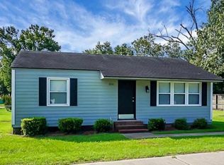 3741 Paramount Dr, North Charleston, SC 29405