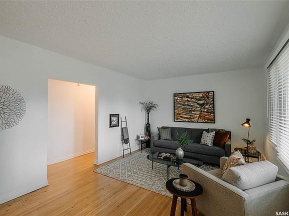 2nd image of 1012 2nd STREET E