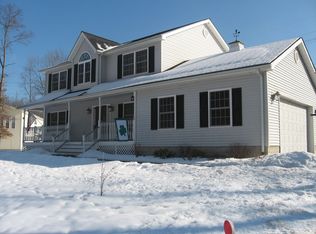 7 E Green Rd, Rock Tavern, NY 12575