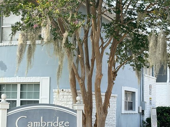 2nd image of 1110 Caliente Dr #14