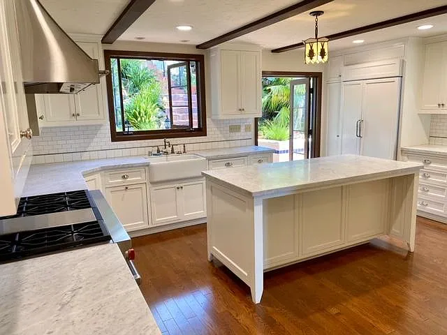 370 High Dr — Photo 5