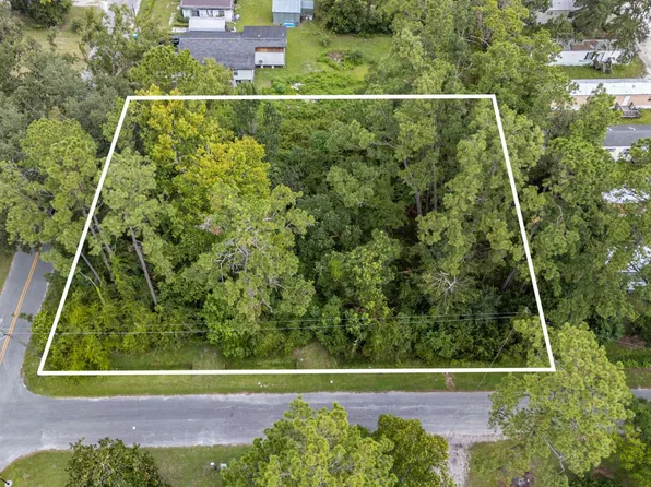 2nd St, White Springs, FL 32096