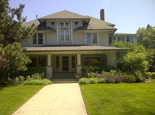 164 N Euclid Ave, Oak Park, IL 60302
