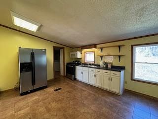 5th image of 232 Frying Pan Hollow Rd