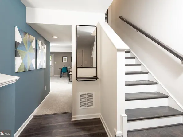 29 Nymph Rd, Inwood, WV 25428