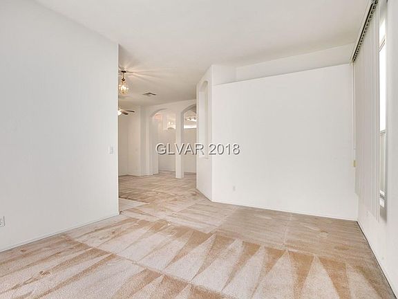 5th image of 1044 Hernandez Ave