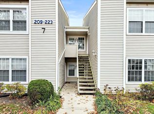 209 Meadow Ridge Rd, Absecon, NJ 08205