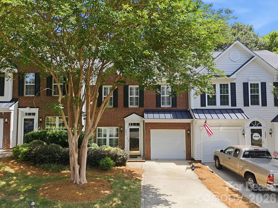 1804 Robinwood Village Dr