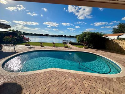 2080 NW 82nd Ter, Pembroke Pines, FL, 33024