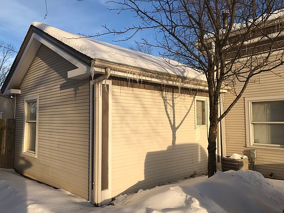 2nd image of 7918 Crosshill St