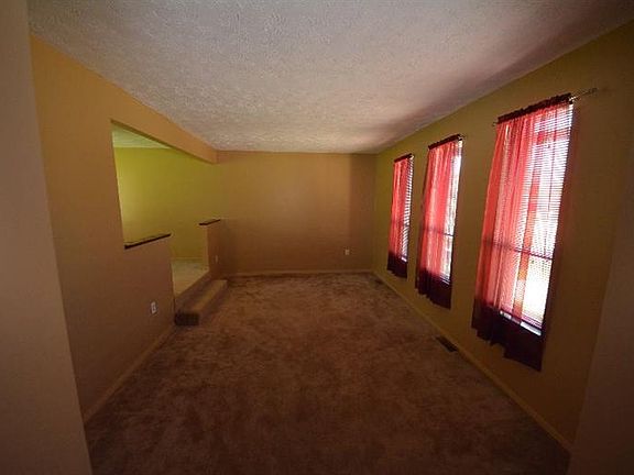 5th image of 1605 Mandarin Dr