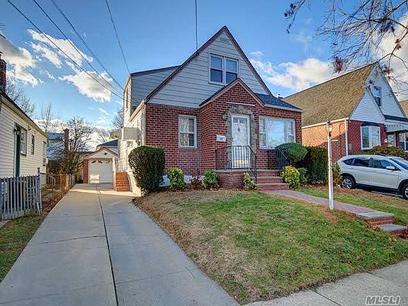 2nd image of 615 Albert St