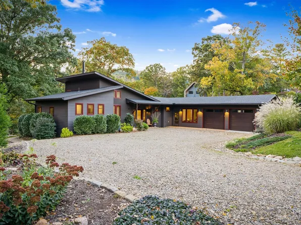 38 Wandering Oaks Way, Asheville, NC 28805