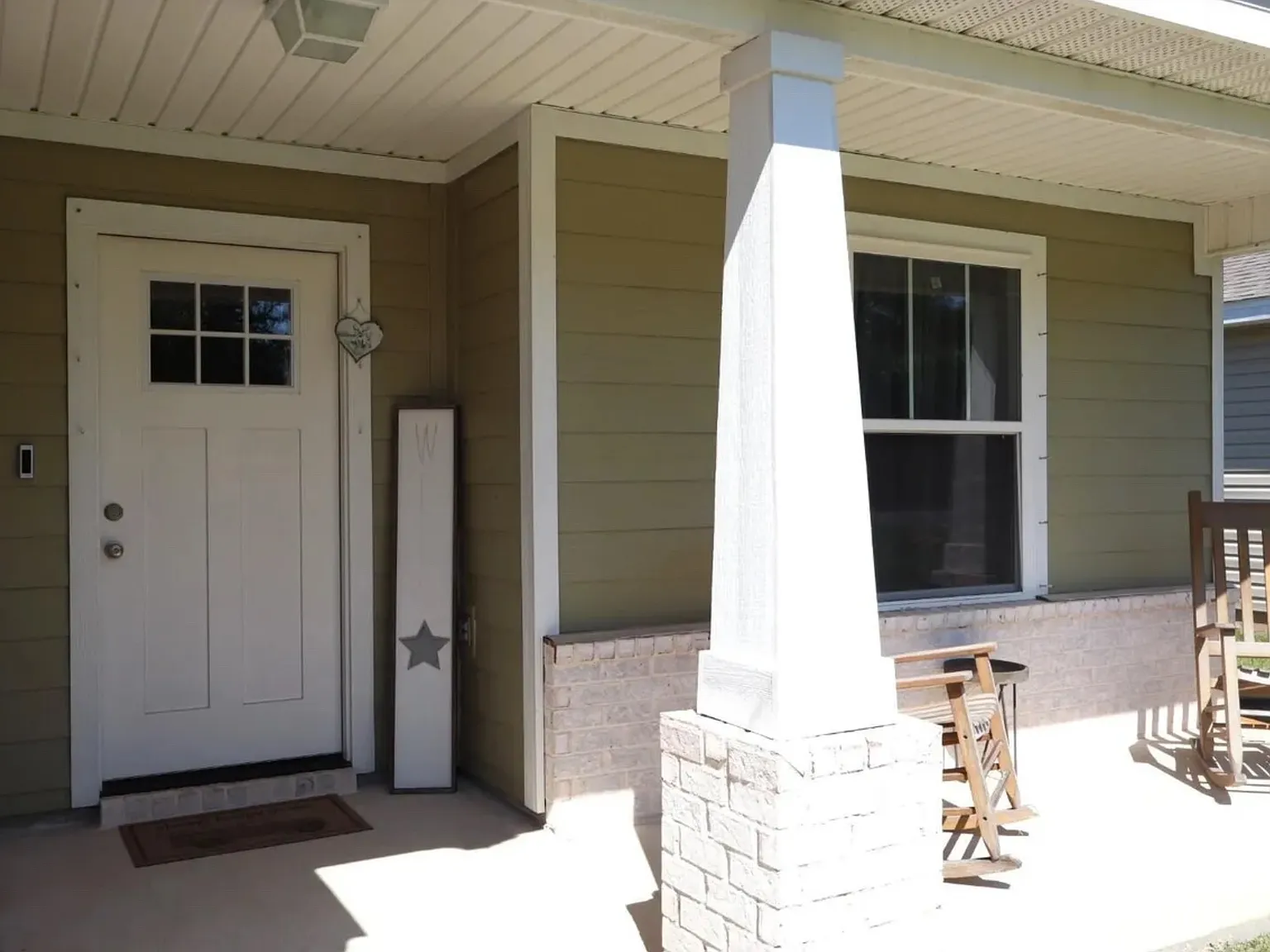 3 bed, 1614 sqft, $3,500 — Photo 2