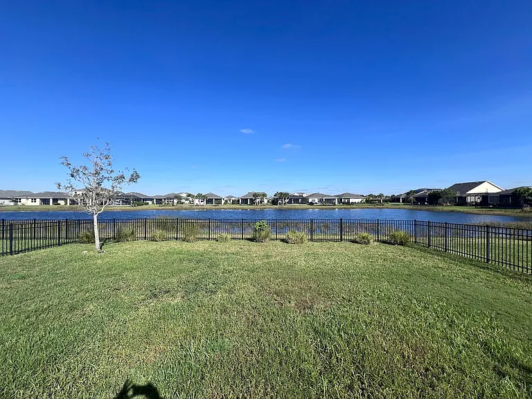 43023 Canon Ct — Photo 46