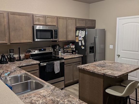 4th image of 7823 Sand Lake Hts