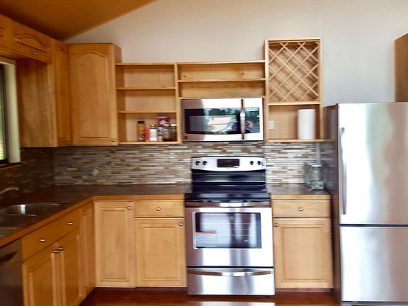 4th image of 418 Draconis Ave SE