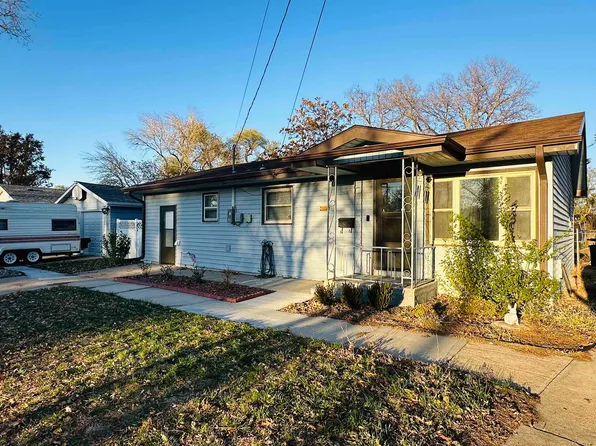 1113 N Vine St, Grand Island, NE 68801