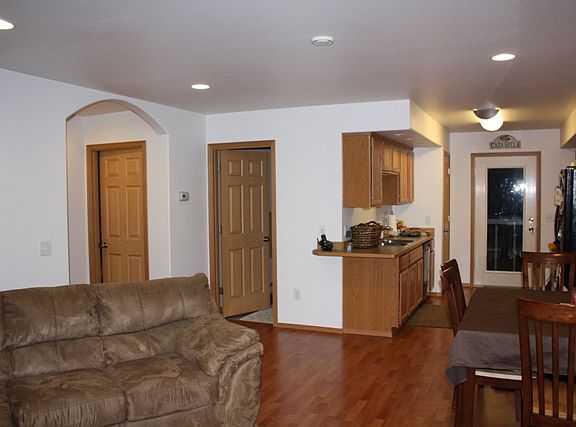 2nd image of 1131 Matthew Cir #A