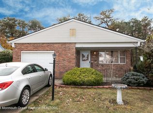 172 Pulaski Blvd, Toms River, NJ 08757
