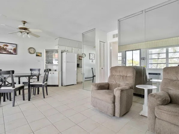 22 SE 3rd Terrace #15, Dania Beach, FL 33004