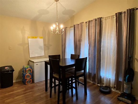 4th image of 15838 Alger Dr