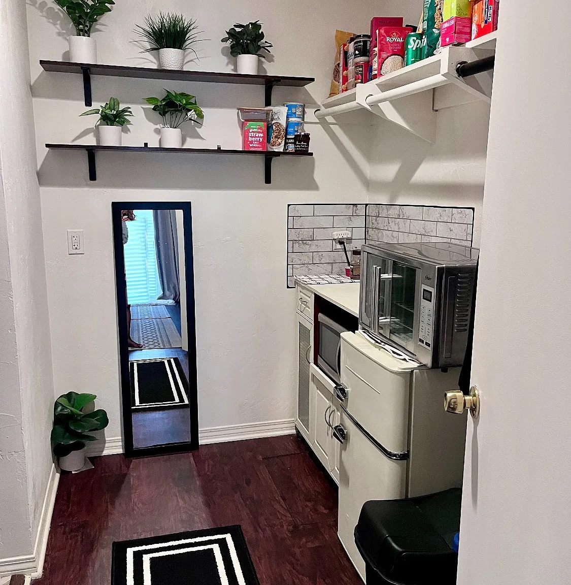 Studio, 450 sqft, $1,780 — Photo 3