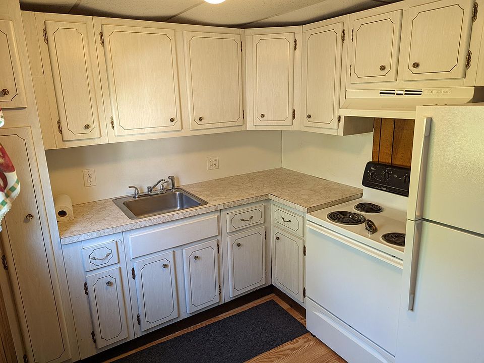 2nd image of 17 Murray St #4