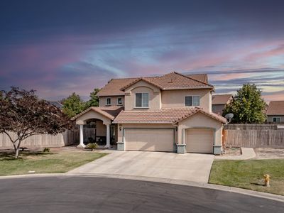 228 Del Monte Place, Lemoore, CA, 93245