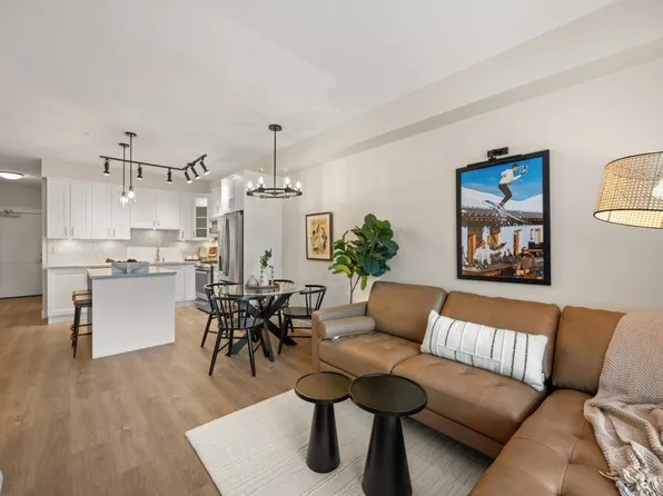 20926 83rd Ave #407, Langley, BC V2Y 1Y9
