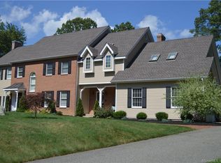 60 Daniel Trce, Burlington, CT 06013
