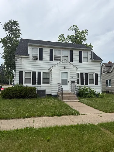 1623 Kilbourn Ave #1 Photo 1