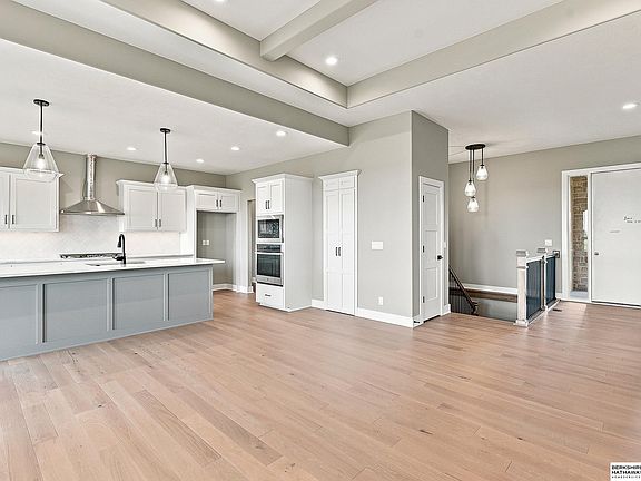 5th image of 10316 S 212th St