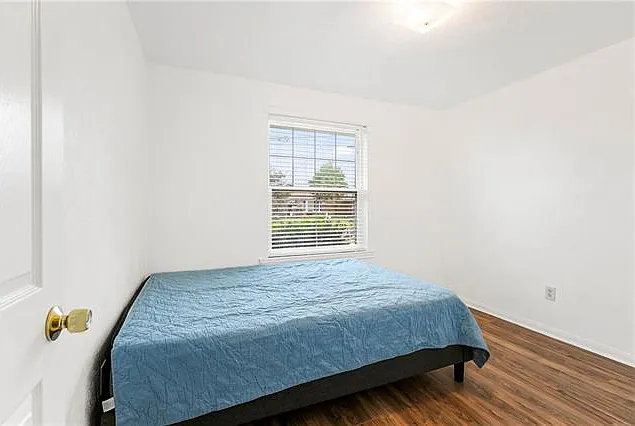1516 Mayfield St — Photo 10