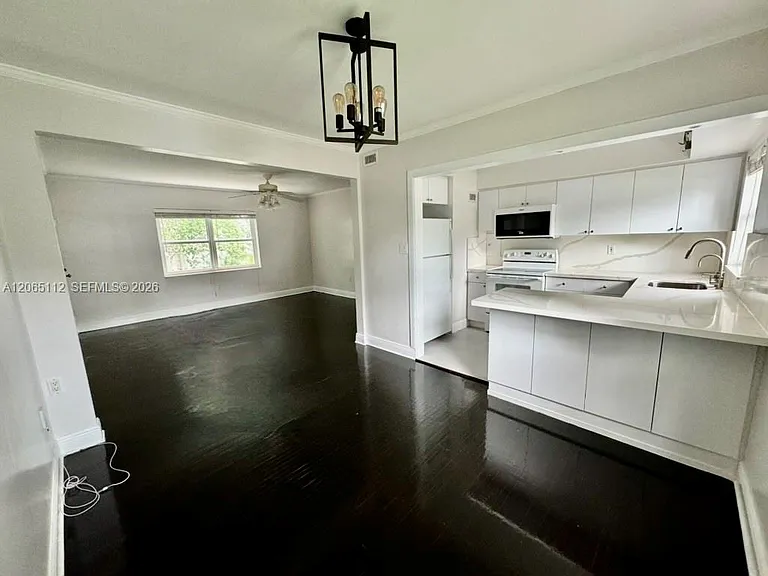 7740 SW 54th Ct #49A — Photo 5