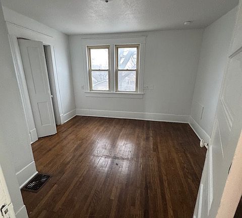 3rd image of 307 N 14th St