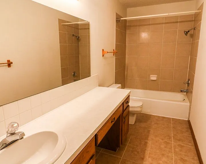 1923 Crescent Dr #1 — Photo 6