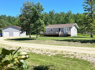 31570 430th Ave, Roseau, MN 56751