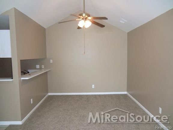 4th image of 55066 Westchester Dr
