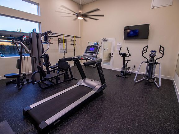 4th image of 4294 N Hughes Ave #131