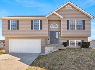 3 Overlook Pl, Winfield, MO 63389