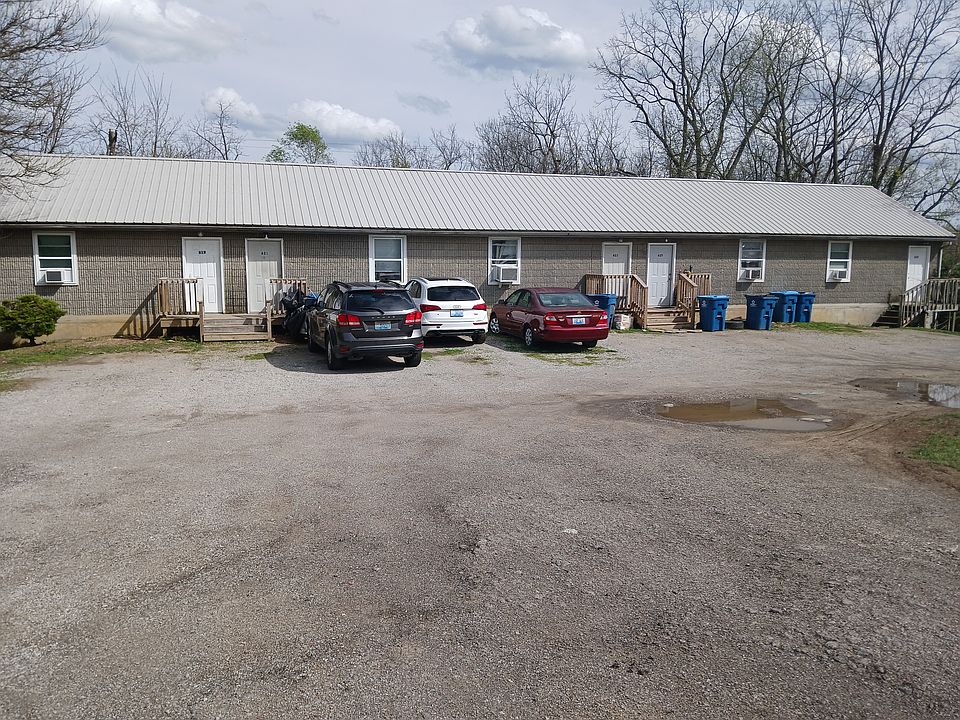 1st image of 625 Village Ln #5