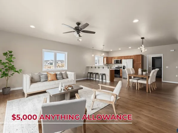 706 W Opal Ln, Hartford, SD 57033