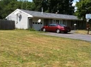 9 Ash Rd, Swansea, MA 02777