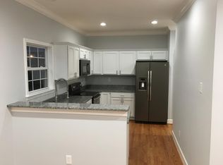 801 W High St, Lexington, KY 40508